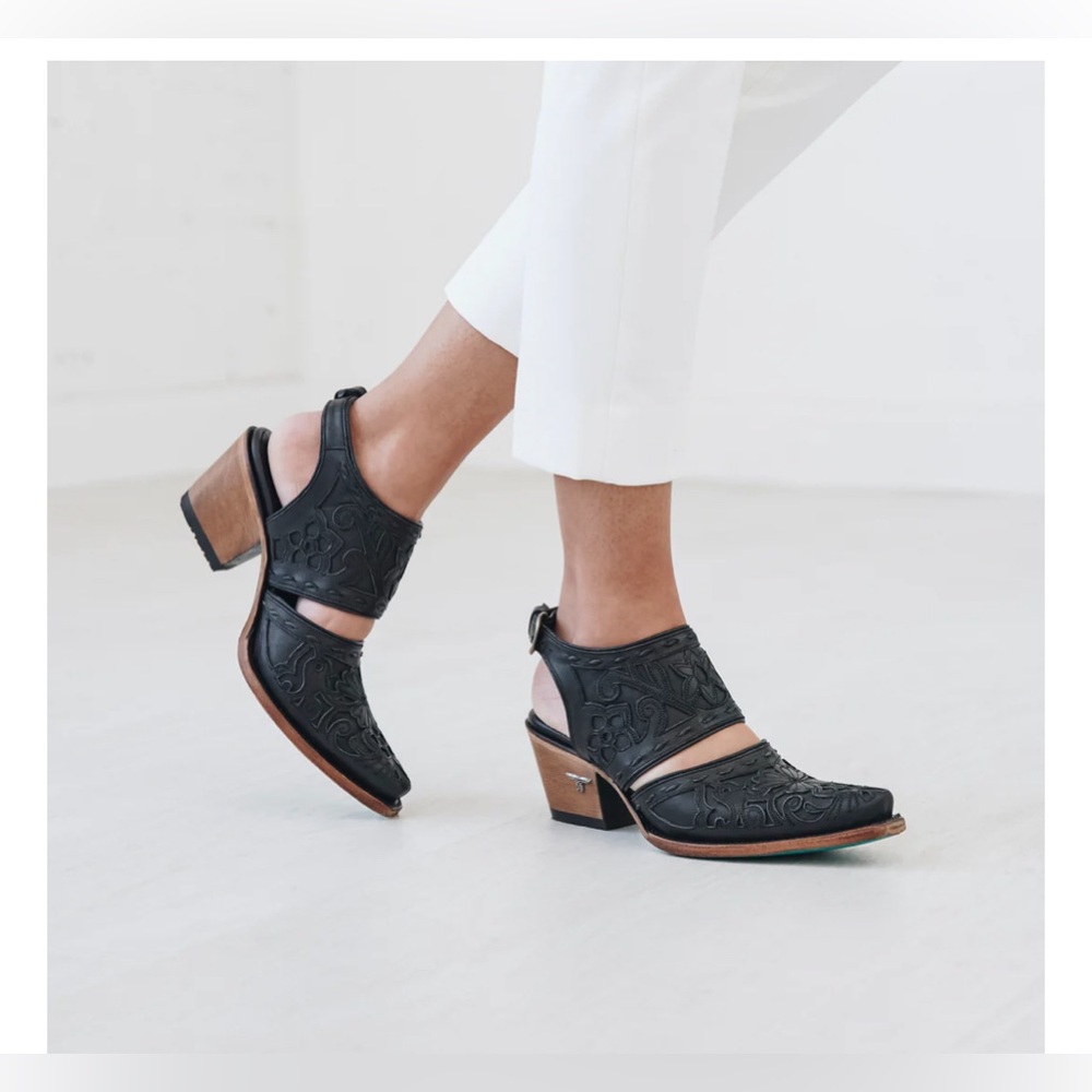 Lane Robin Mule size 8 -black